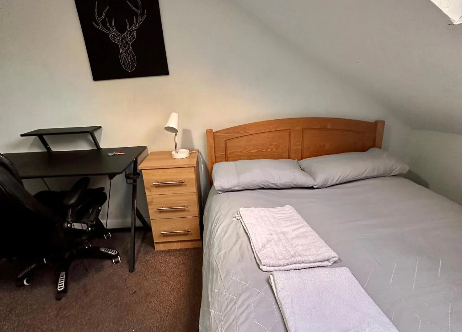 Spacious Room In Dublin 0*,